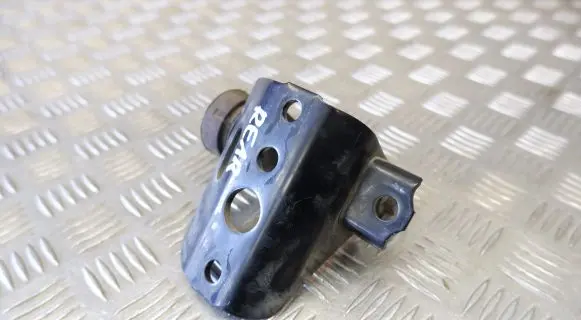 Toyota Prius+ (ZVW40) Engine mounting bracket 1232137060