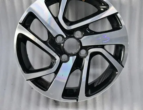 Peugeot 108 R15 alloy rim 