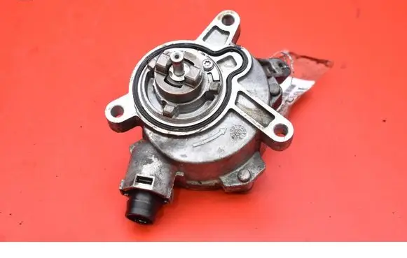 Volvo S60 Vacuum pump 724807620