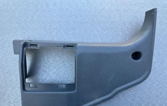 Nissan Patrol Y60 Fuse box cover 6694006J00