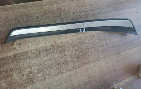 Peugeot 607 Foot area side trim 