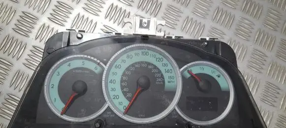Toyota Corolla Verso AR10 Speedometer (instrument cluster) 838000F082A 83800-0F082-A
