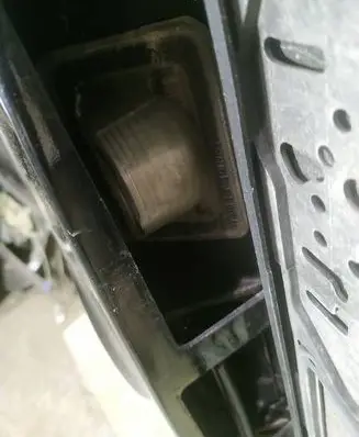 Mazda 5 Number plate light
