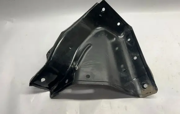 Ford Mustang VI Other engine bay part