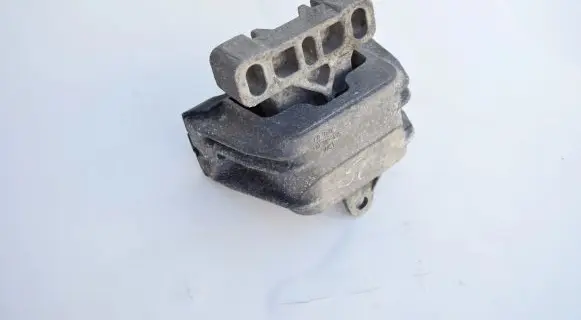 Audi A4 S4 B6 8E 8H Gearbox mount 1J0199555