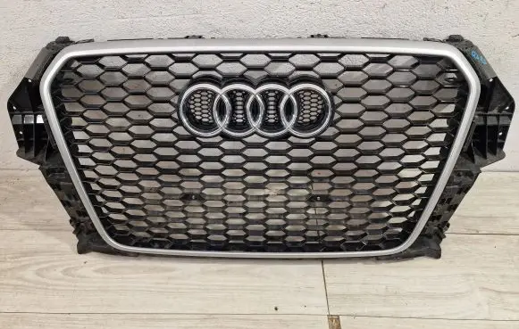 Audi RSQ3 Front grill 8u0853651