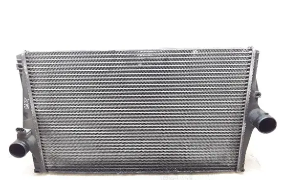 Volvo XC90 Intercooler radiator 8627375