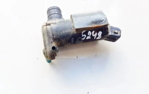 Ford Focus Windscreen/windshield washer pump 98bb17k624ba
