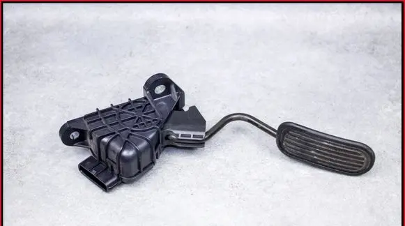 Lexus RX 330 - 350 - 400H Accelerator throttle pedal 7812048070
