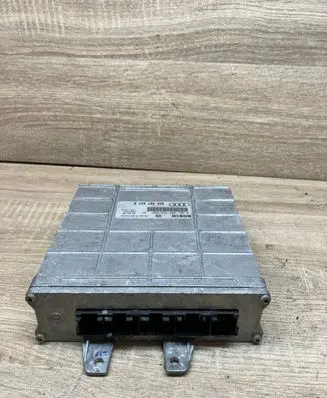 Audi A4 S4 B5 8D Engine control unit/module 8D0907557B 0261203554