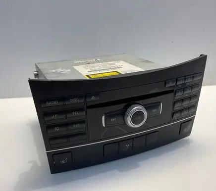 Mercedes-Benz E W212 Radio/CD/DVD/GPS head unit A2129064400 A2128700089 A2129025700