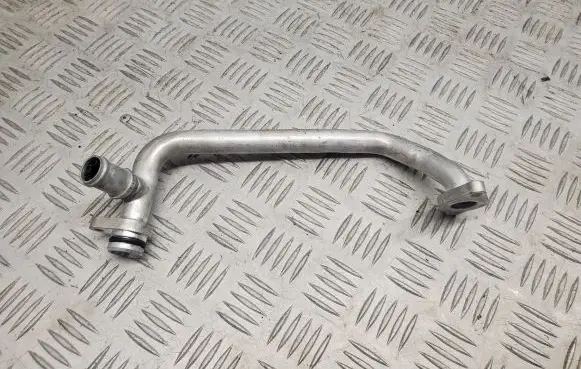 Audi Q7 4M Engine coolant pipe/hose 06M121071L