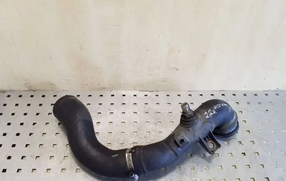 Toyota Avensis T270 Intercooler hose/pipe 173620R030