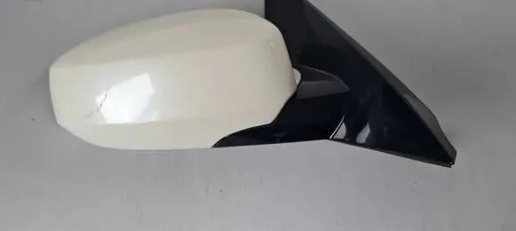 Nissan Maxima A34 Front door electric wing mirror 