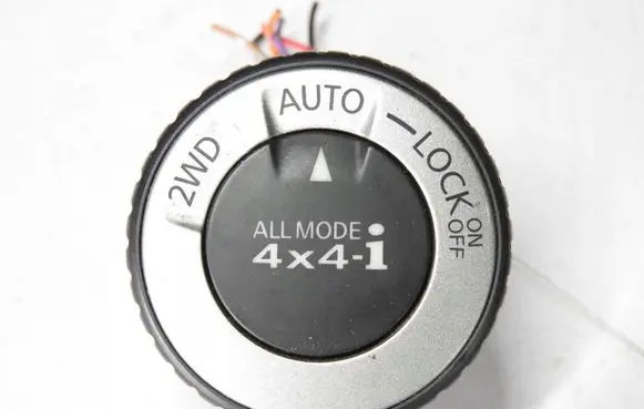 Nissan X-Trail T31 Tailgate/trunk/boot open switch M9RC830