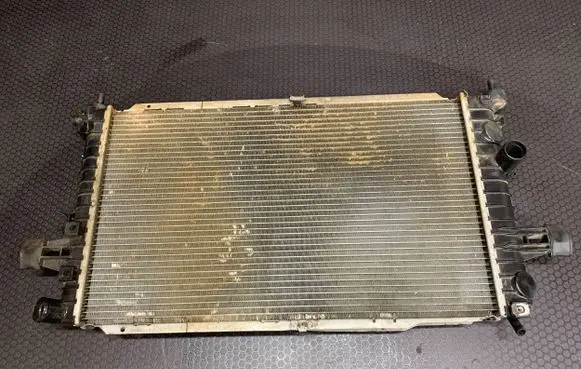 Opel Astra H Coolant radiator 13129047 8135 1755B