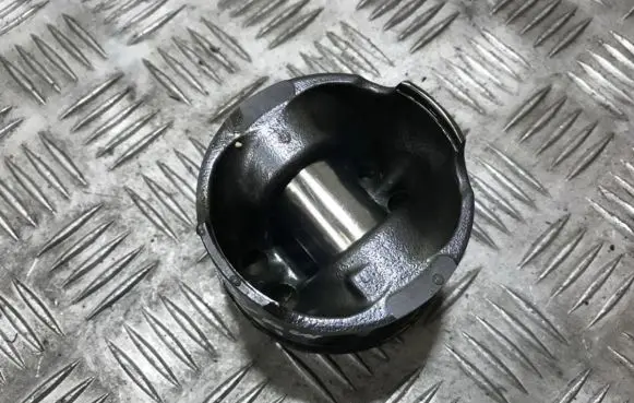 Renault Scenic II - Grand scenic II Piston 