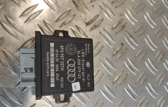 Audi A6 S6 C6 4F Light module LCM 8P0907357H 5LA00837903 00040947