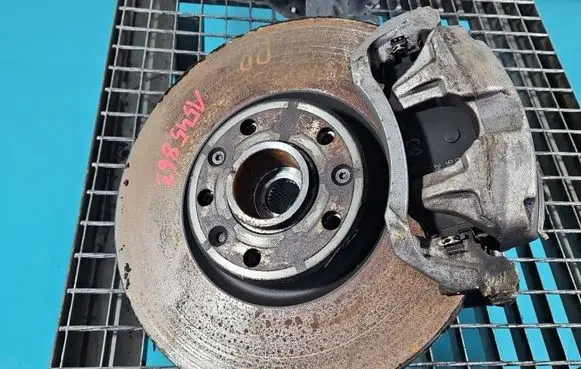 Opel Grandland X Front wheel hub spindle knuckle IMPRK1545863