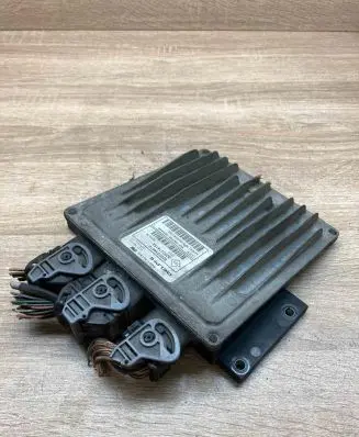 Renault Megane II Engine control unit/module ECU 8200334419 R0410B024B