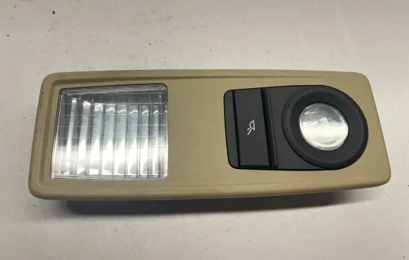 BMW 5 F10 F11 Front seat light 9216622