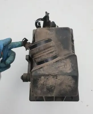 Air filter box
