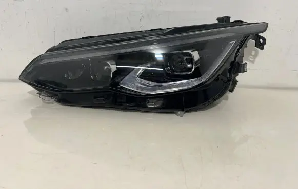 Volkswagen Golf VIII Headlight/headlamp 5H1941059N
