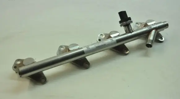 Mercedes-Benz C W205 Fuel main line pipe A2740703800 0261545116