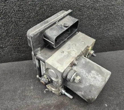 Audi A6 S6 C6 4F ABS Pump 4F0910517AK 4F0614517AT