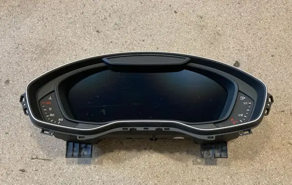 Audi A4 S4 B9 Speedometer (instrument cluster) 8W5920790C