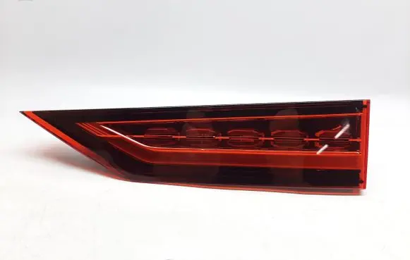 Tailgate rear/tail lights