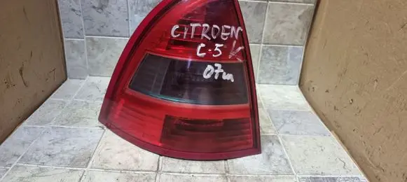 Citroen C5 Rear/tail lights 89032697