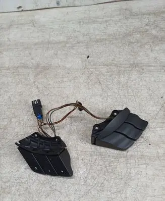 Opel Meriva A Steering wheel buttons/switches 09185419