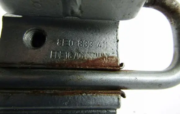 Audi A6 S6 C6 4F Rear door hinge set 8E0833411