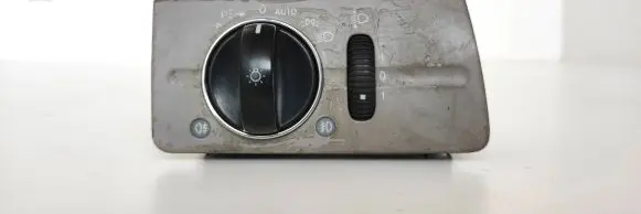 Mercedes-Benz E W211 Light switch 2115450904 04056028
