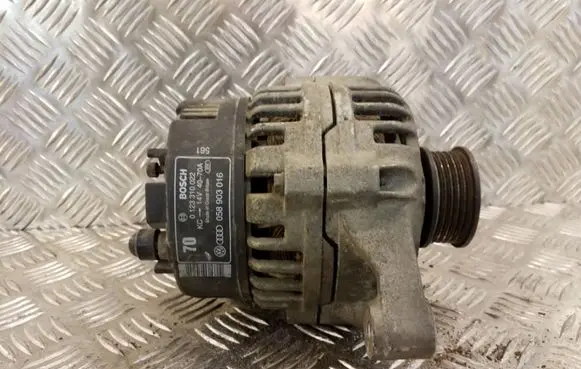 Audi A4 S4 B5 8D Generator/alternator 0123310022 058903016 70A