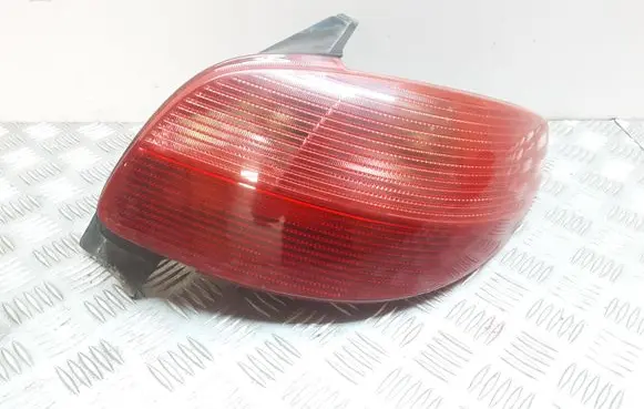 Peugeot 206 Rear/tail lights 16452531