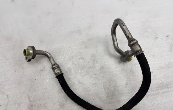 Volvo XC90 Air conditioning (A/C) pipe/hose 31369391