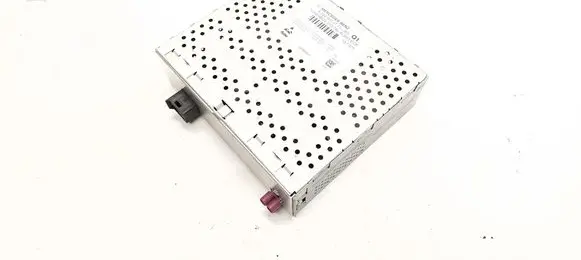 Mercedes-Benz E W212 HiFi Audio sound control unit A2229010202
