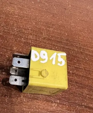 Mercedes-Benz A W169 Other relay A0025421419 D915