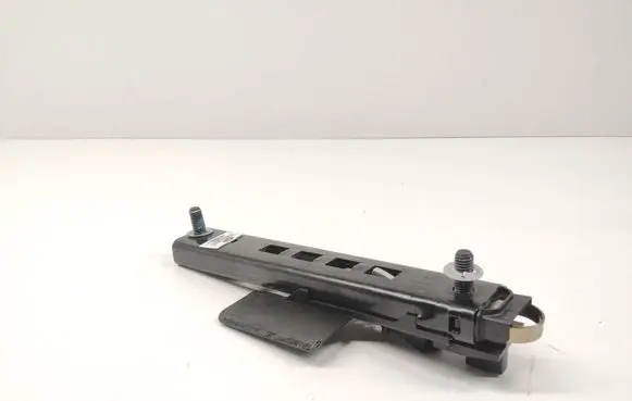 Land Rover Range Rover L405 Seat belt adjustment rail BJ32611C46AB