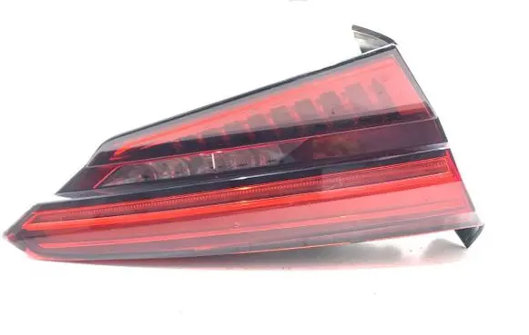 Audi A5 Rear/tail lights 8W6945093B