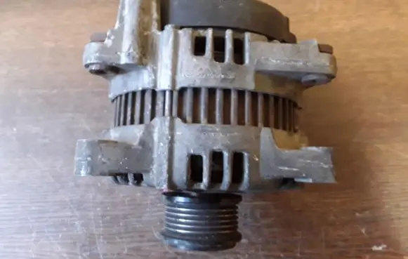 Citroen C6 Generator/alternator 0121715001 9657129680