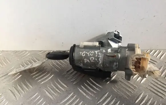 Toyota Yaris Ignition lock 7836B