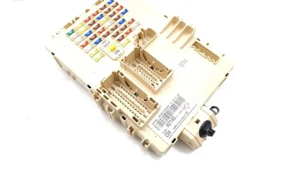 KIA Ceed Fuse module 91950-A2140 A21401710090458