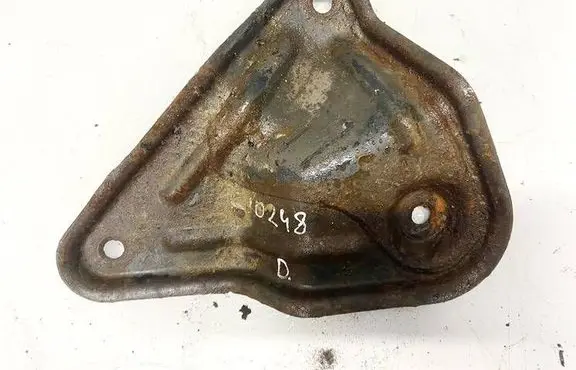 Hyundai Trajet Engine mounting bracket