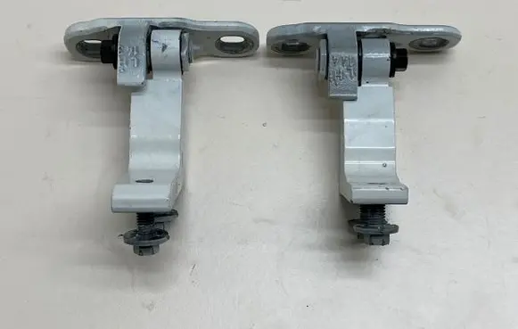 Volvo S90, V90 Rear door hinge set A046572