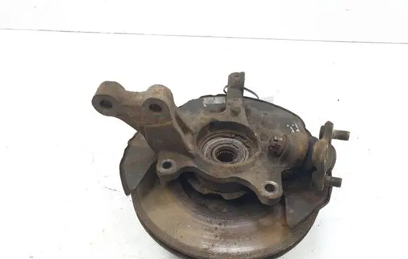 Toyota Corolla Verso E121 Front wheel hub spindle knuckle