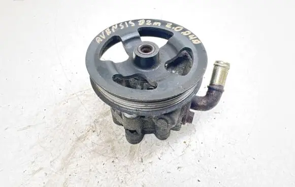 Toyota Avensis Verso Power steering pump