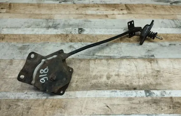 Hyundai Santa Fe Spare wheel bolt 